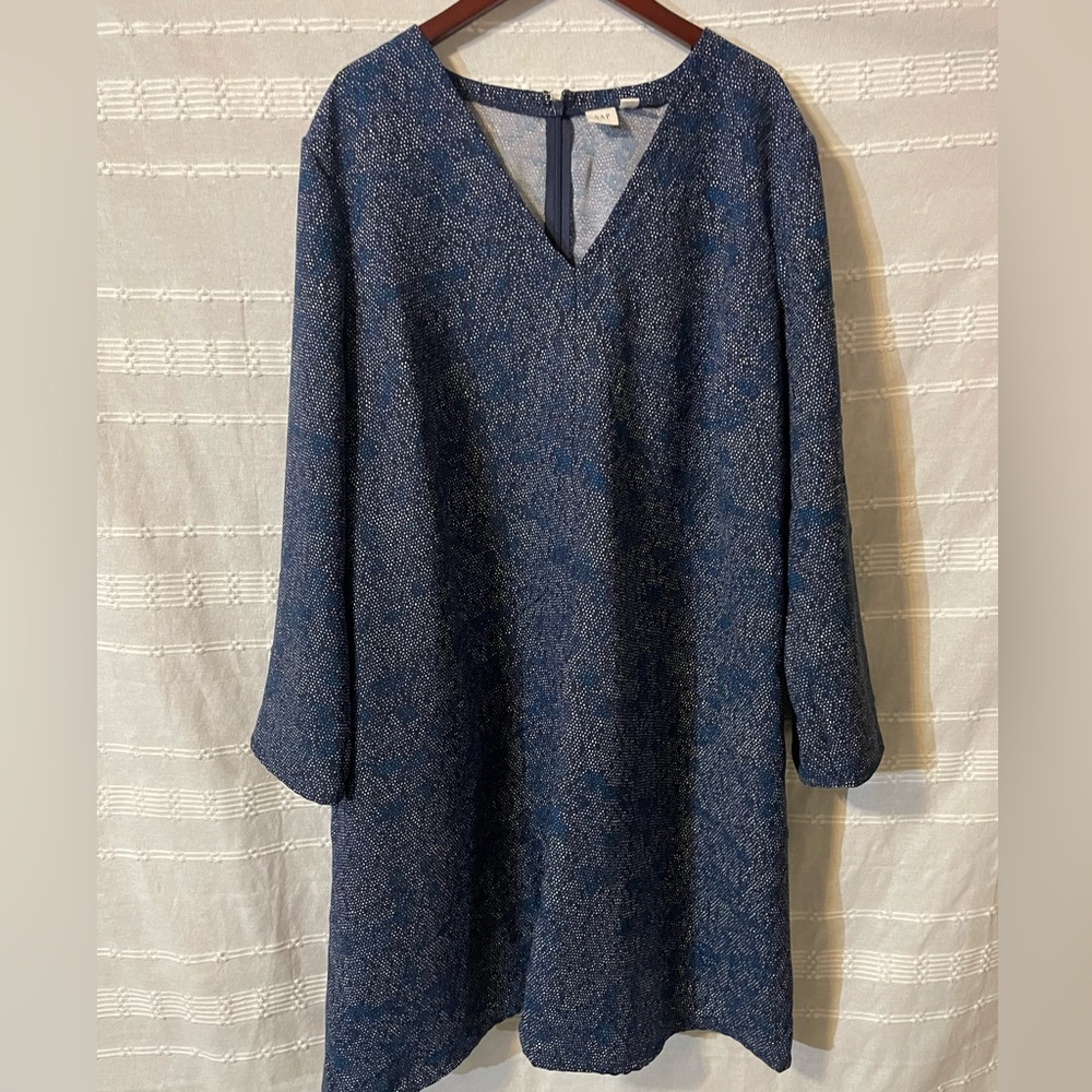 Gap Blue W/ Polka Dot V- Neck 3/4 Sleeve Shift Dress